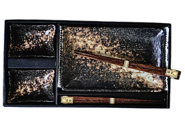 Sushi Set 2 platten, 2 schälchen, 2 x Stäbchen aus japan